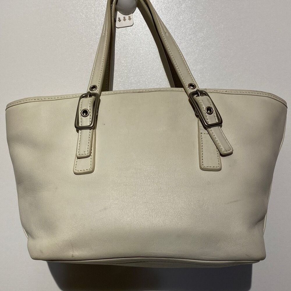 Coach Women's White Zipper Top Leather Tote Handbag - Picture 3 of 12